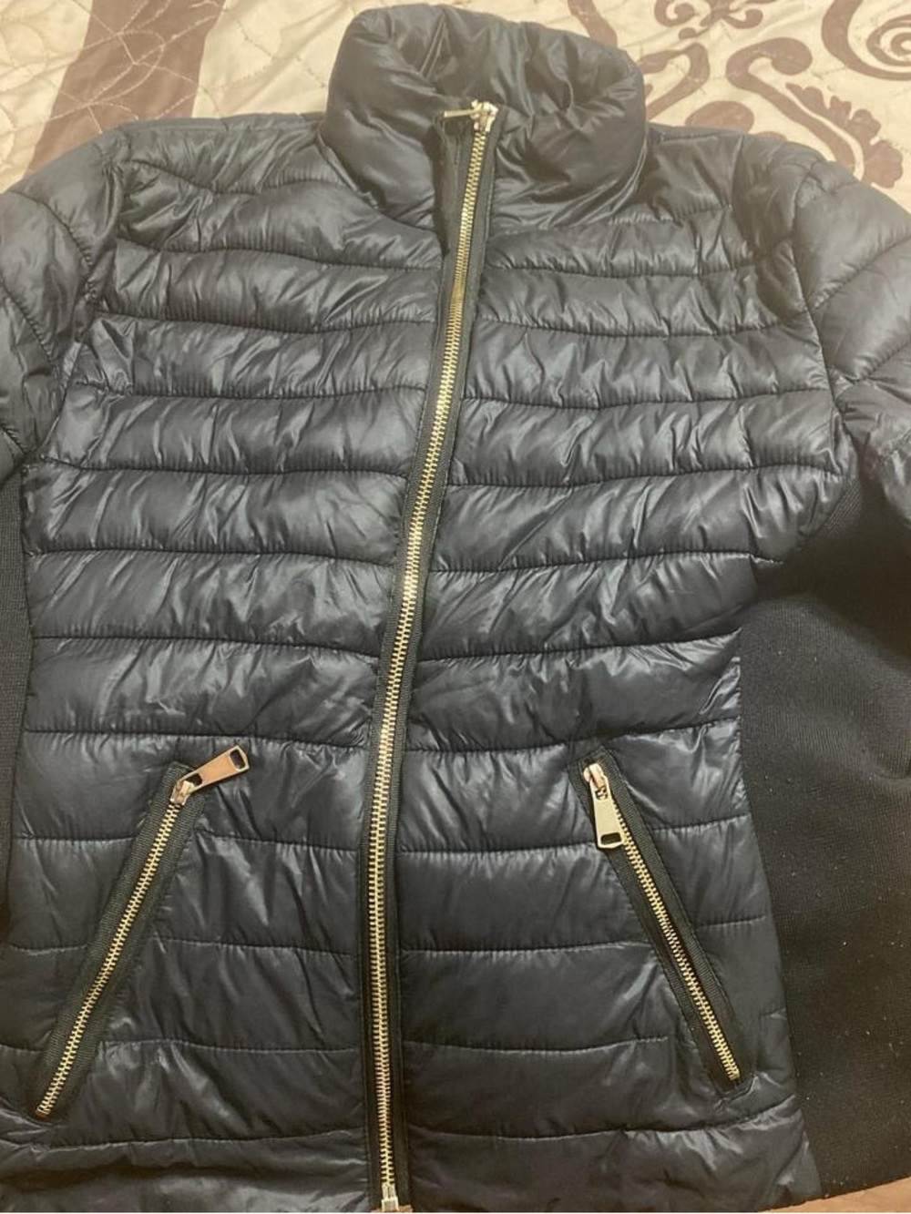Women's Black Quilted Zip-Front Puffer Jacket